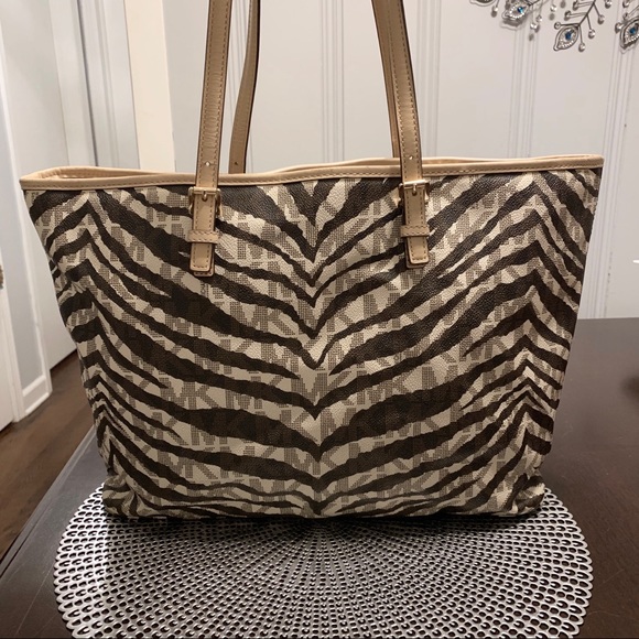 Michael Kors Jet Set tiger stripe large logo purse - Picture 2 of 8